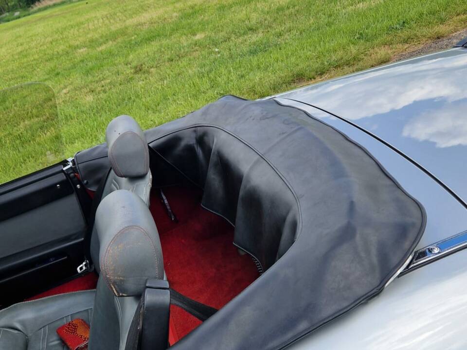 Bild 9/29 von Alfa Romeo 2.0 Spider (1986)