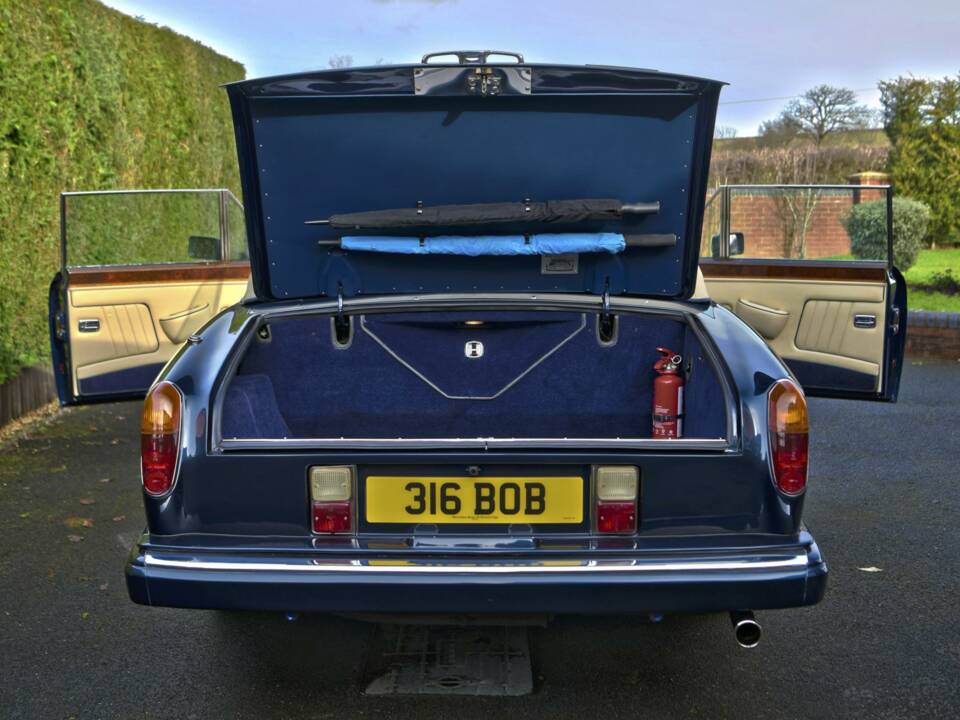 Image 26/50 of Rolls-Royce Corniche III (1990)