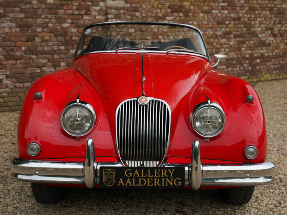 Image 5/50 of Jaguar XK 150 DHC (1960)