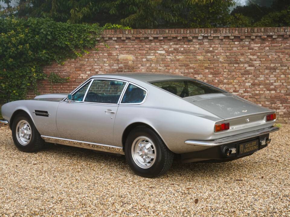 Afbeelding 10/50 van Aston Martin V8 (1974)