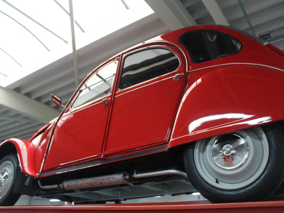 Image 9/50 of Citroën 2 CV 6 (1985)
