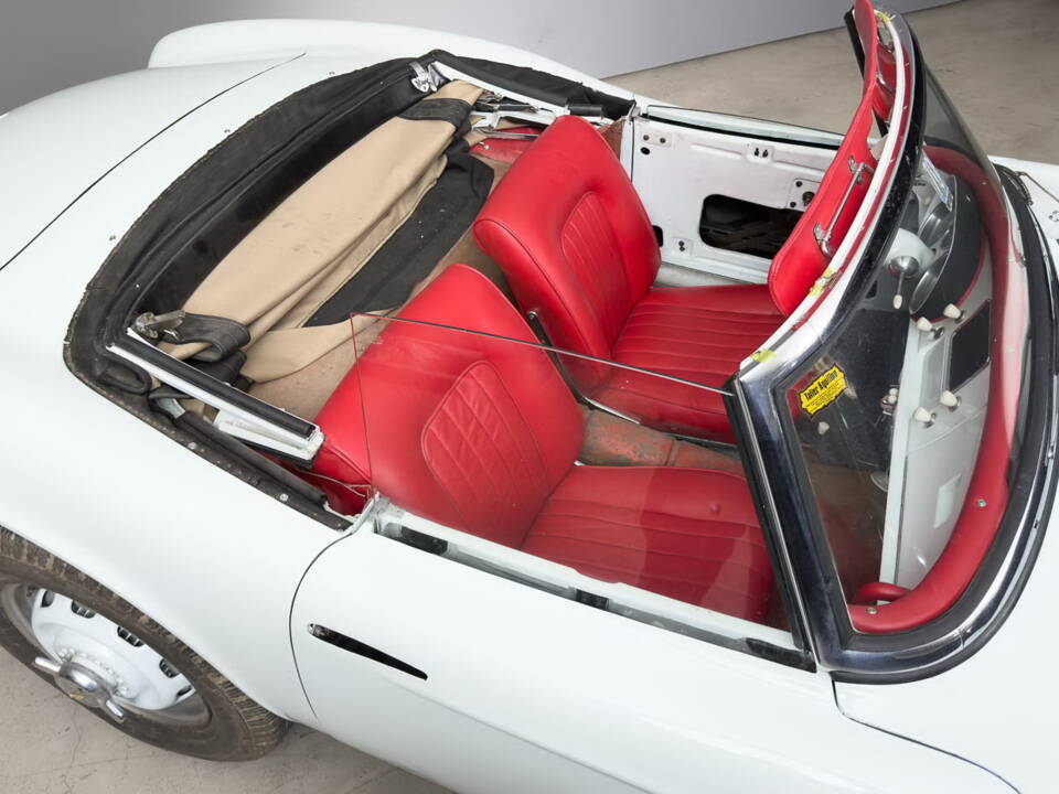 Image 27/50 of BMW 507 (1957)