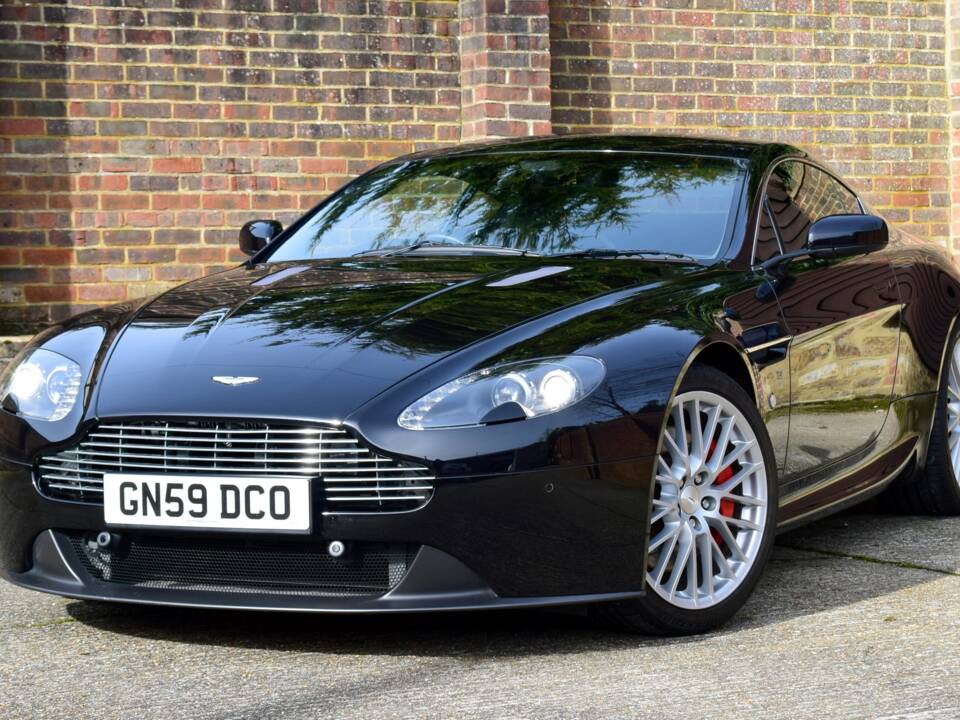 Bild 1/50 von Aston Martin V8 Vantage (2009)
