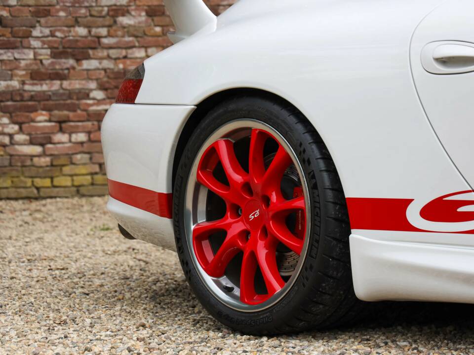 Immagine 12/50 di Porsche 911 GT3 RS (2004)