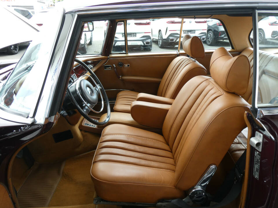 Bild 9/22 von Mercedes-Benz 280 SE 3,5 (1971)