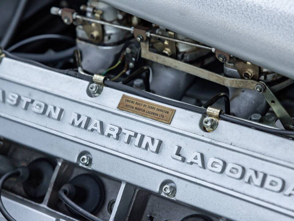 Afbeelding 45/62 van Aston Martin V8 Vantage X-Pack (1987)