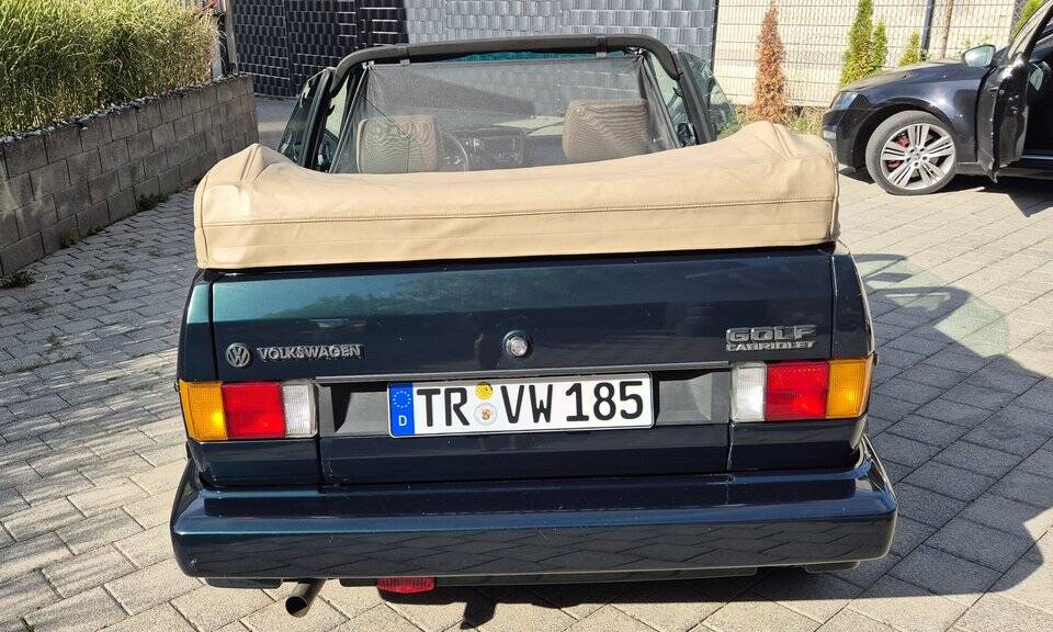Bild 6/8 von Volkswagen Golf I Cabrio 1.8 (1991)