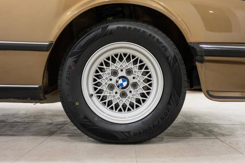 Bild 12/37 von BMW 635 CSi (1982)