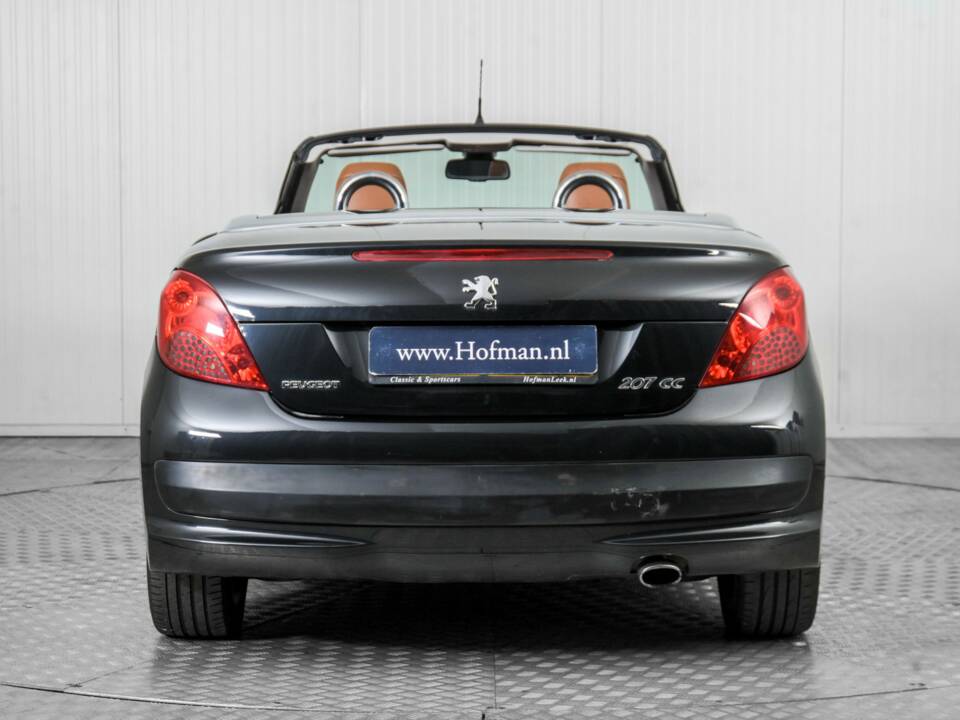 Image 13/50 de Peugeot 207 CC 1.6 VTi (2008)