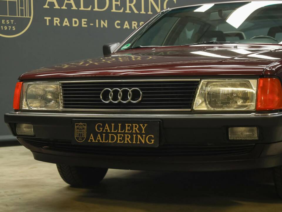 Image 12/50 de Audi 100 - 2.3E quattro (1990)