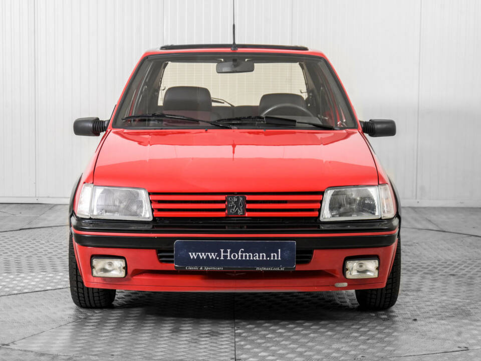 Image 14/50 of Peugeot 205 GTi 1.6 (1986)