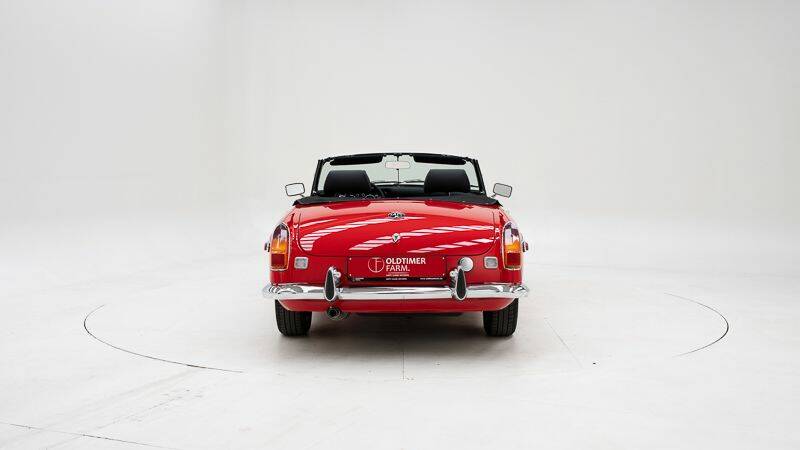 Image 7/15 of MG MGB (1971)