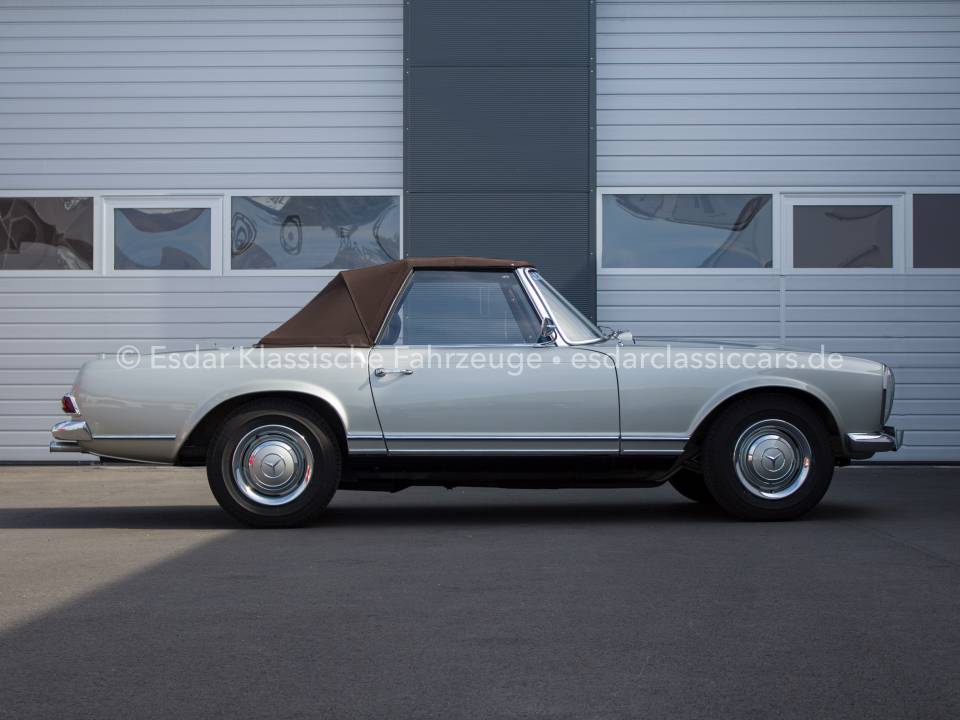 Image 5/26 de Mercedes-Benz 230 SL (1966)