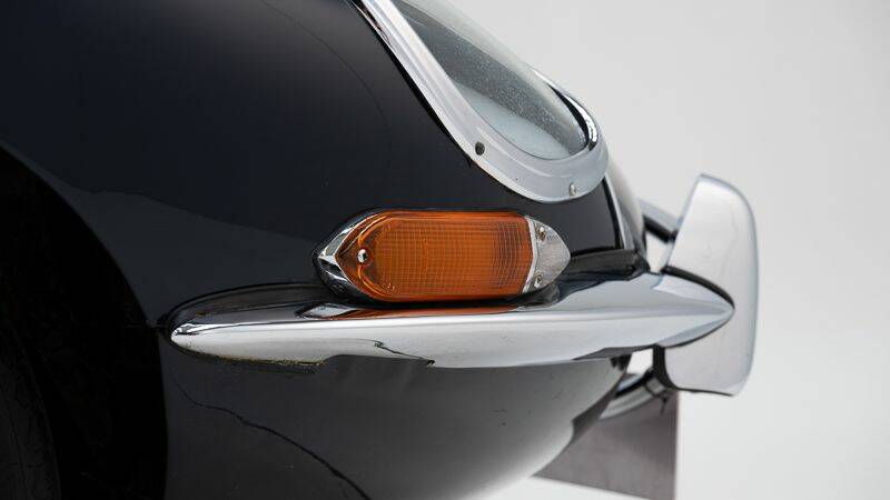 Image 13/15 de Jaguar Type E 4.2 (1966)