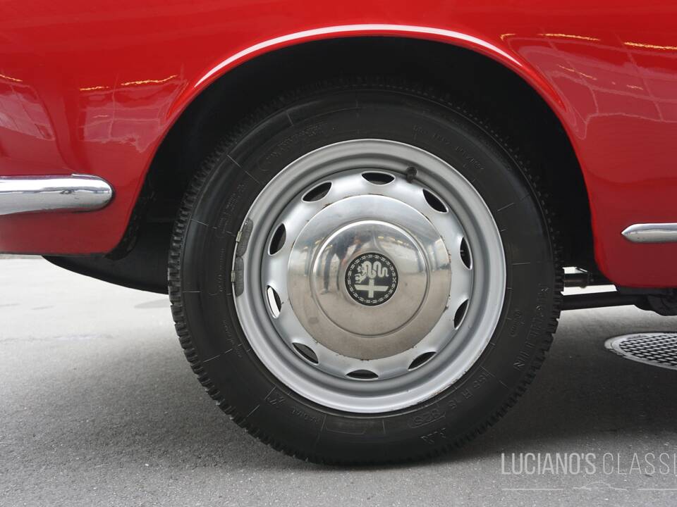 Imagen 30/68 de Alfa Romeo Giulietta Sprint 1300 (1965)