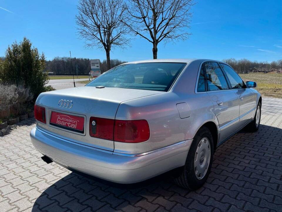 Image 6/17 of Audi A8 3.7 (1999)