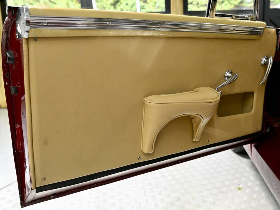 Image 31/50 de Aston Martin DB 2 Vantage (1953)