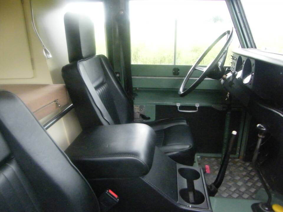 Afbeelding 15/94 van Land Rover 109 (1966)