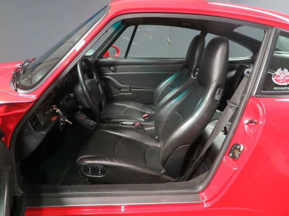 Immagine 11/43 di Porsche 911 Carrera (1997)