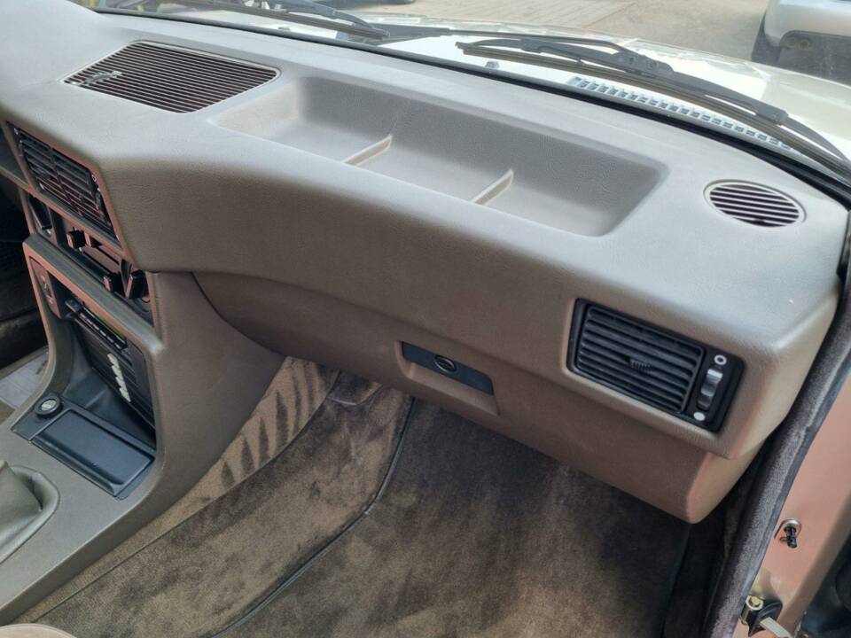 Bild 26/40 von BMW 524td (1985)