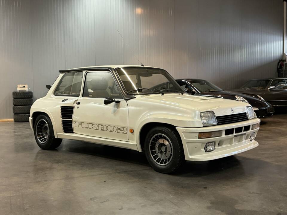 Afbeelding 2/28 van Renault R 5 Turbo 2 (1984)