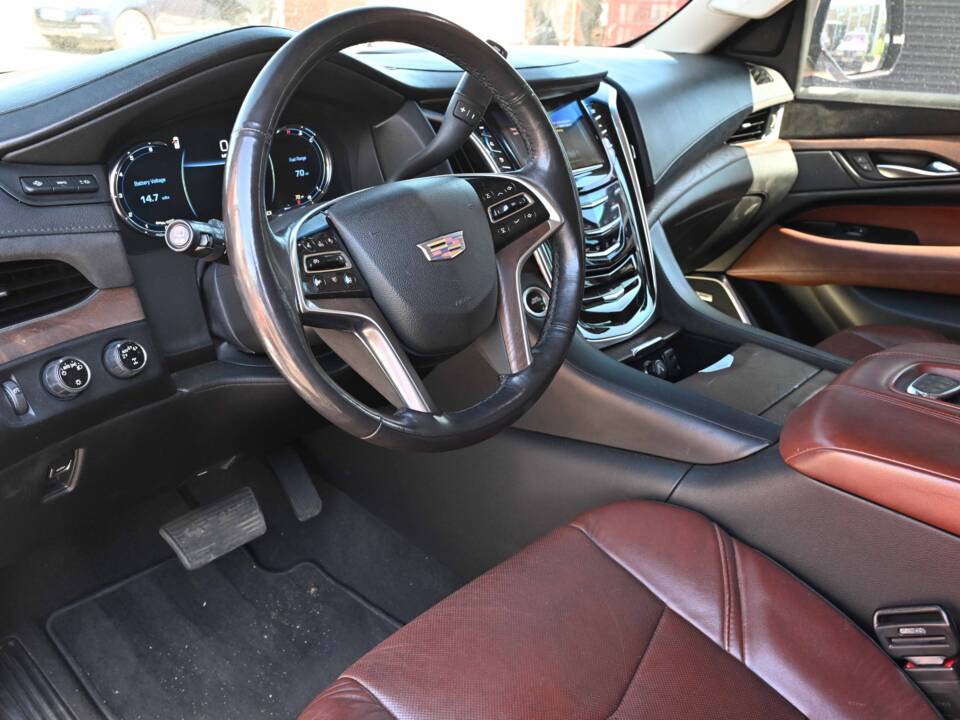 Bild 4/50 von Cadillac Escalade (2019)