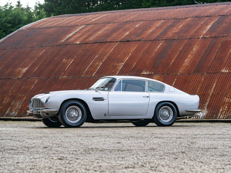 Bild 5/44 von Aston Martin DB 6 (1967)