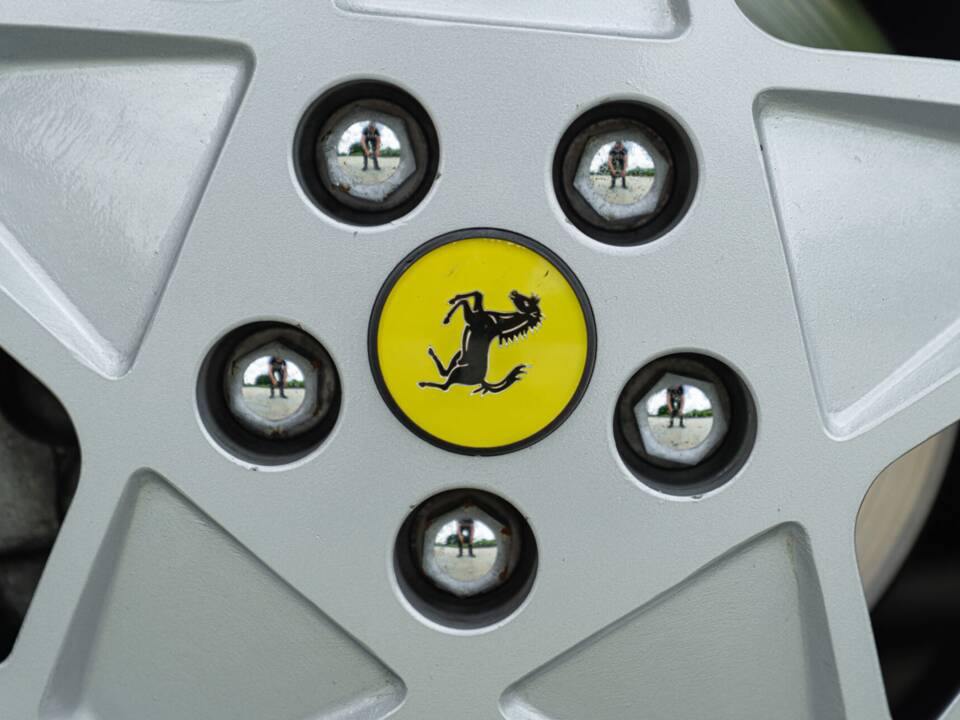 Image 28/50 of Ferrari Mondial 3.2 (1987)