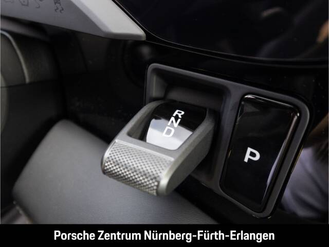 Image 34/36 of Porsche Taycan 4S Sport Turismo (2026)