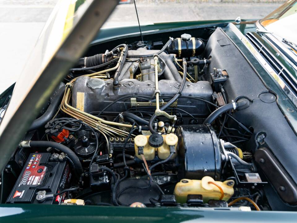 Afbeelding 19/43 van Mercedes-Benz 280 SL (1968)