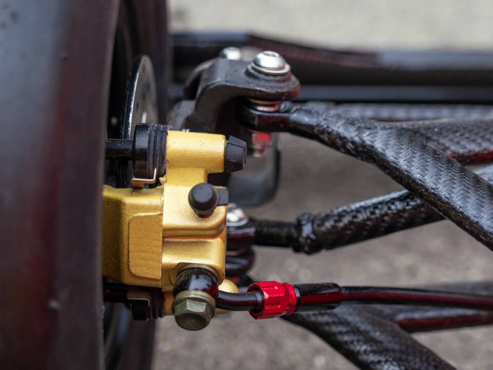 Image 76/85 of Ferrari 641 (1990)