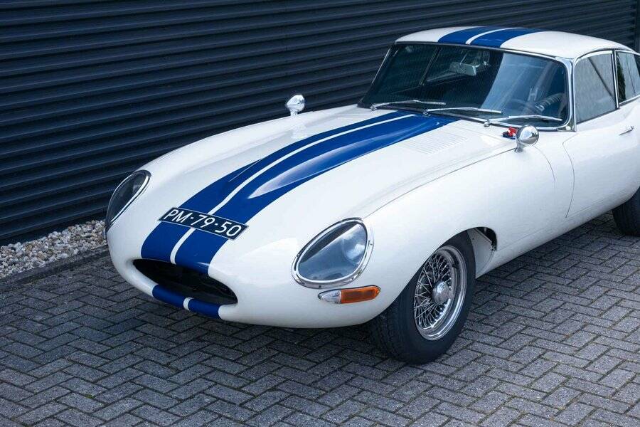 Image 21/23 de Jaguar Type E 3.8 (1963)