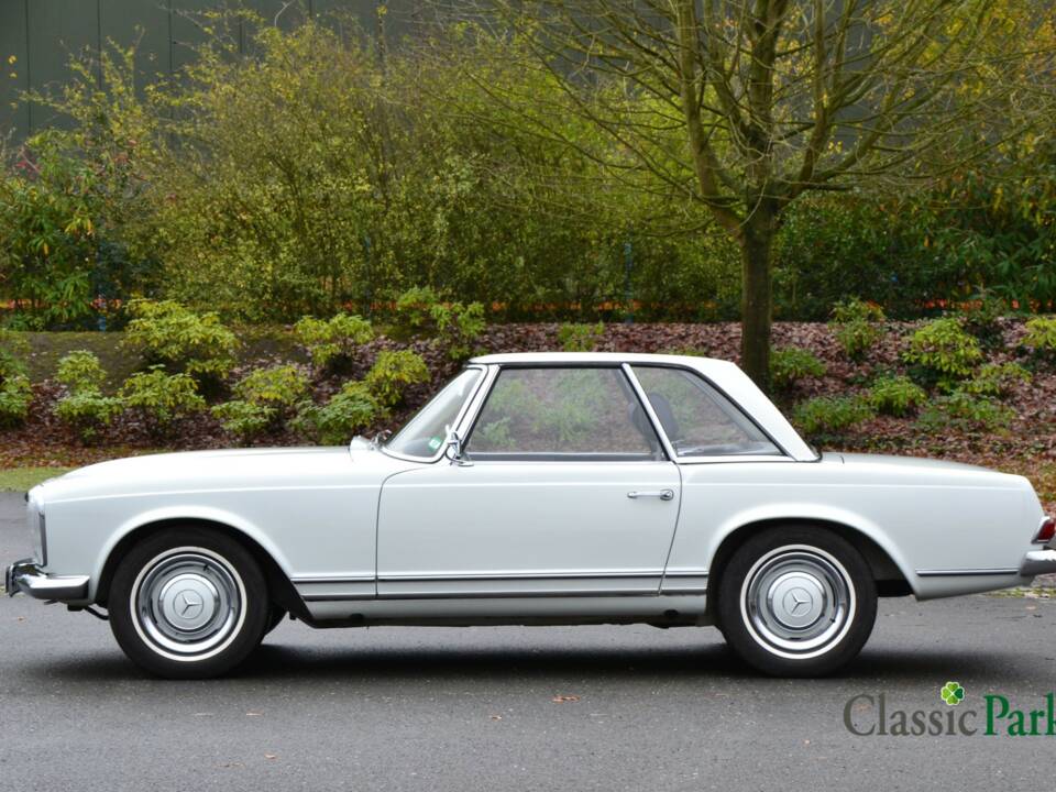 Image 8/50 of Mercedes-Benz 250 SL (1966)