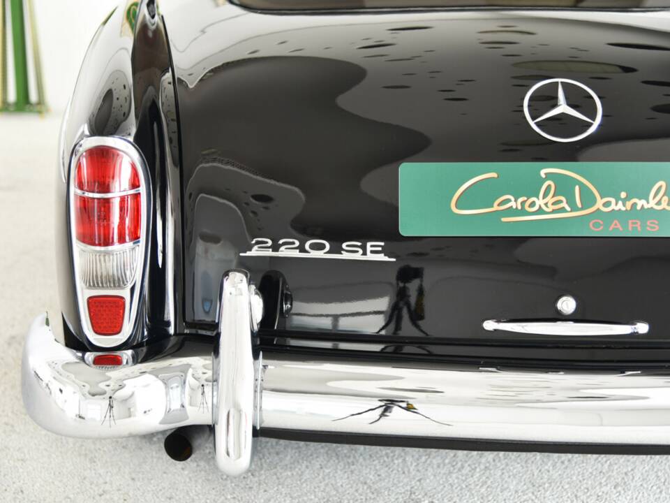 Bild 8/38 von Mercedes-Benz 220 SE (1960)