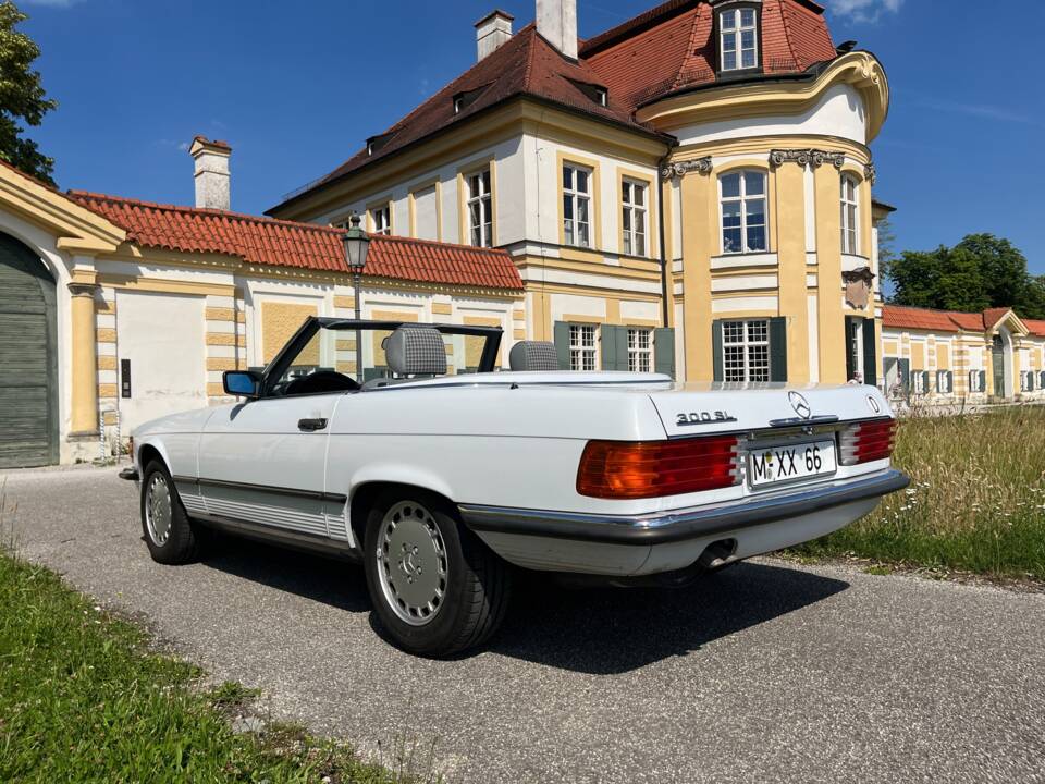 Afbeelding 9/65 van Mercedes-Benz 300 SL (1988)