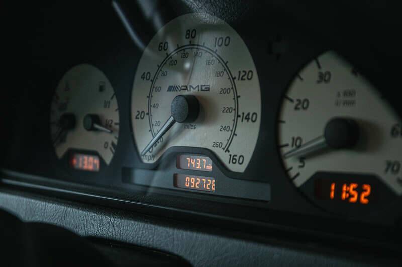 Image 13/48 of Mercedes-Benz C 55 AMG (1998)