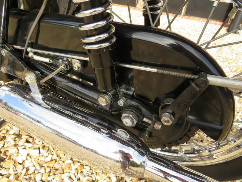 Image 36/40 of Triumph DUMMY (1959)