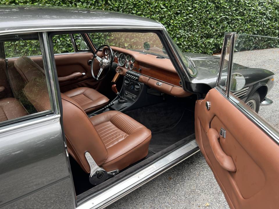 Afbeelding 7/12 van ISO Rivolta 300 (1963)