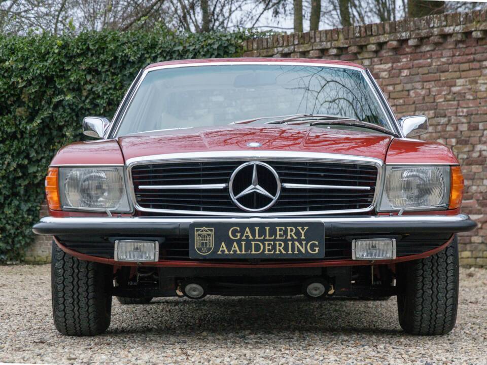 Bild 43/50 von Mercedes-Benz 280 SLC (1975)