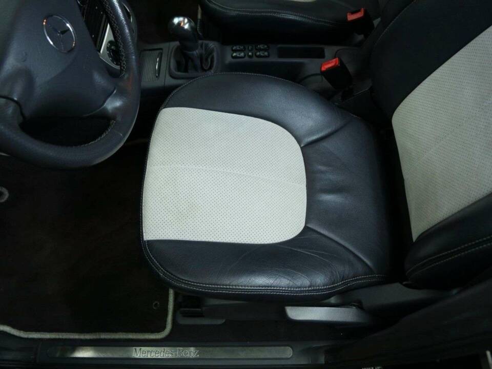 Image 14/50 of Mercedes-Benz A 210 Evolution (2002)