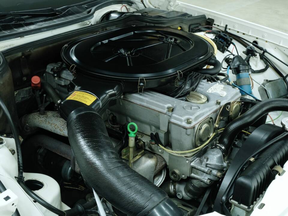 Bild 18/50 von Mercedes-Benz 280 S (1981)