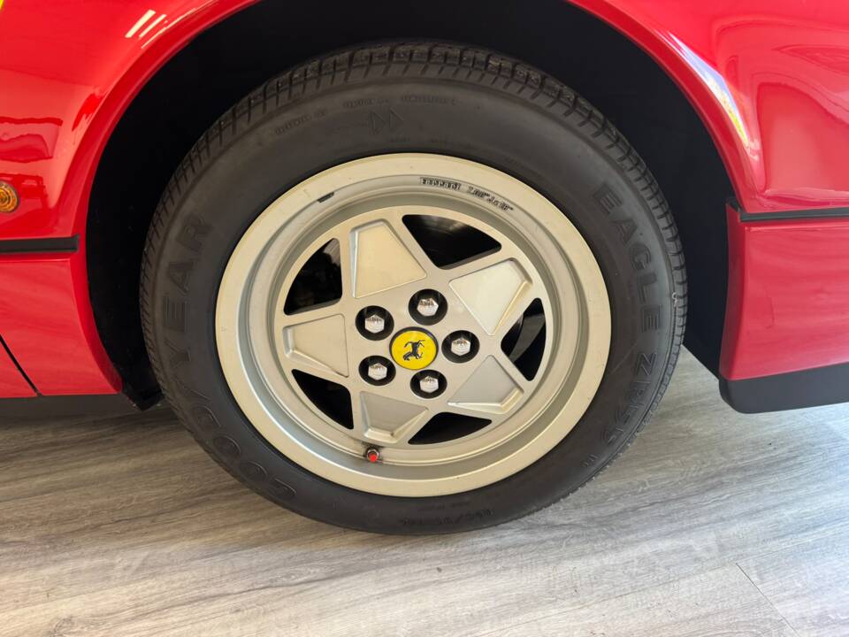 Image 30/59 of Ferrari 328 GTS (1988)