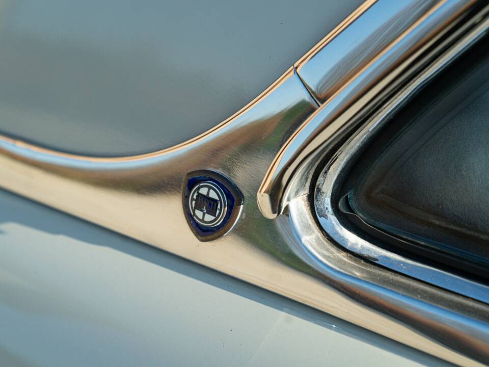 Image 19/50 of Lancia Flaminia Coupe Pininfarina (1961)