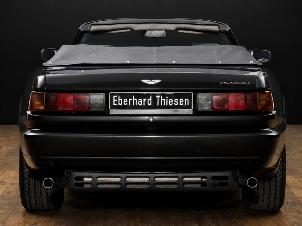 Immagine 5/17 di Aston Martin Virage Volante (1994)