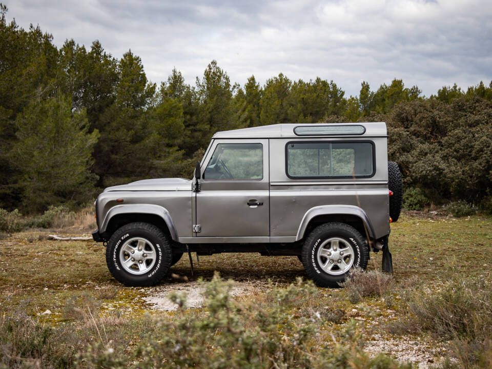 Image 39/50 of Land Rover Defender 90 TD4 (2007)