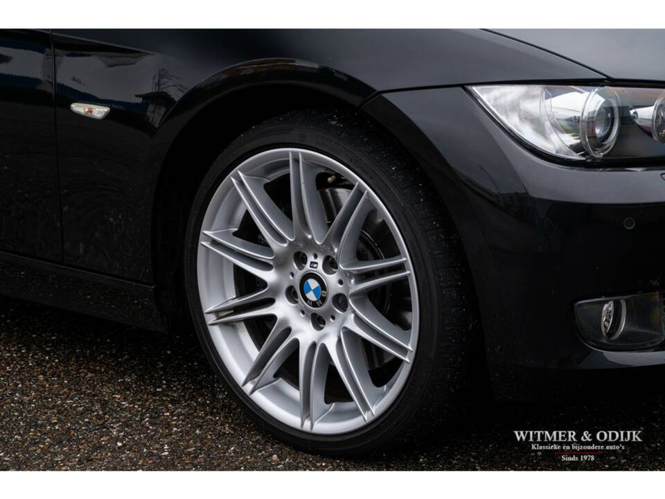 Image 26/32 de BMW 335i (2008)