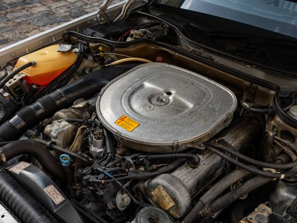 Bild 36/50 von Mercedes-Benz 500 SEL (1984)