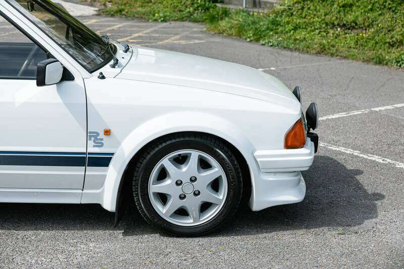 Image 32/33 de Ford Escort turbo RS (1986)