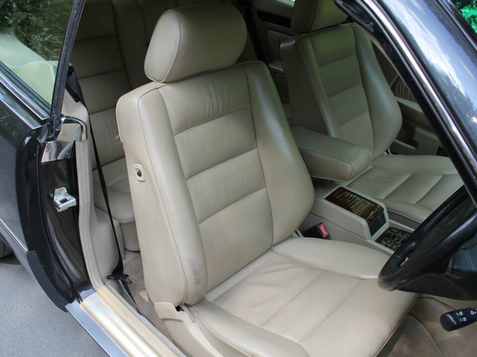 Bild 12/22 von Mercedes-Benz E 320 (1994)