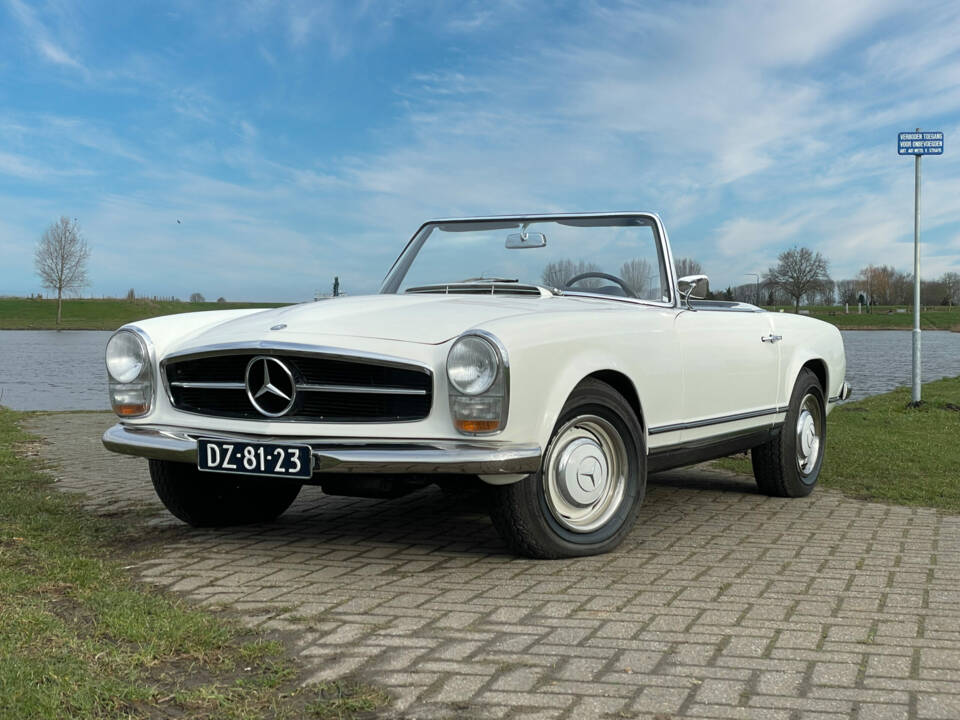 Image 3/8 de Mercedes-Benz 230 SL (1964)